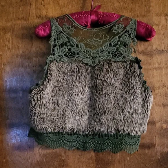 Shaggy fur embroidered top L - Picture 9 of 13